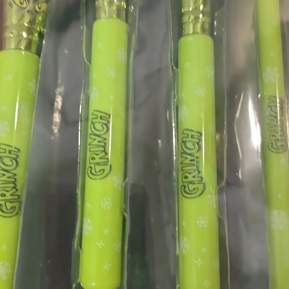 Taste Beauty X Grinch Makeup Brush‎ Set